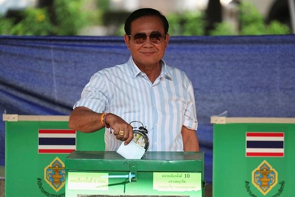 14. Tayland'da seçim günlerinde alkol tüketimini yasaklayan bir kanun bulunuyor.