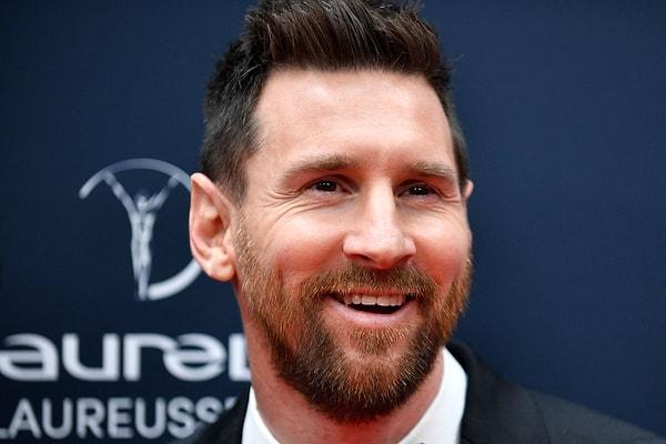 Lionel Messi'nin, Suudi Arabistan'ın 'turizm elçisi' olarak bir sözleşme imzaladığı da ortaya çıkmıştı.