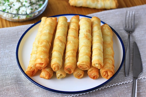 2.	Sigara Böreği (Cigarette Börek):