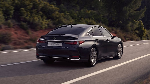 Lexus ES fiyat listesi Mayıs 2023