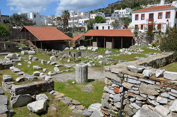 5.	Mausoleum at Halicarnassus