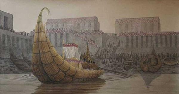 Kral II. Nebuchadnezzar, Babil'in ünlü kırk metrelik duvarlarını şehrin etrafındaki üç halka halinde inşa ettirdi.