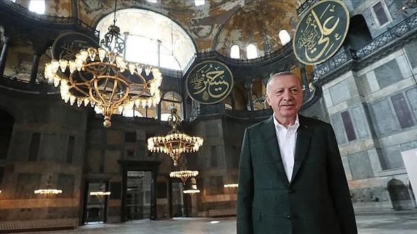 Seçim çalışmalarını İstanbul'da noktalayacak olan Erdoğan, ilçe ziyaretlerinin ardından Ayasofya’ya geçecek.