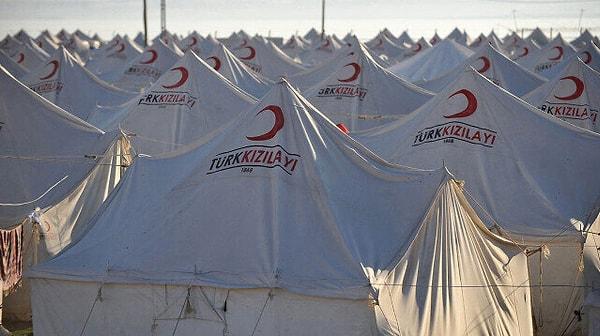 Kızılay, 50 binden fazla vatandaşımızın hayatını kaybettiği depremde elindeki çadırları Ahbap Derneği’ne parayla satmıştı.