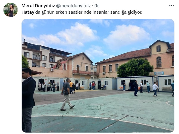 3. Sandıklar ise oy verme işleminin başlamasının ardından dolmaya başladı.