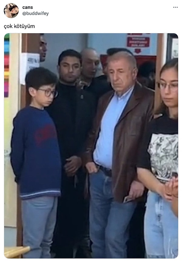 15. Oy kullanmaya giden Ümit Özdağ konuşuldu;