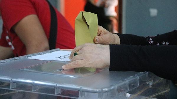 5 yılda bir düzenlenen Türkiye Genel Seçimleri'nde, Cumhurbaşkanı ve yeni parlamento üyeleri seçimi yapılıyor.