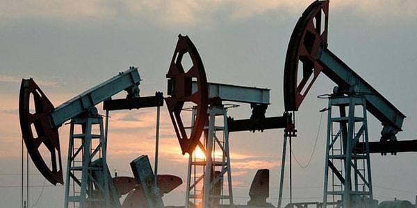 Ekonomik endişeler petrol fiyatlarını aşağı çekiyor.