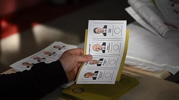 14 Mayıs'ta yapılan 2023 Genel Seçimleri oy sayma işlemleri devam ediyor.