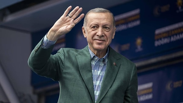 Birçok anketin yanıldığı seçimlerde, Recep Tayyip Erdoğan beklenenden çok daha fazla oy aldı.