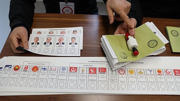 2023 Genel Seçimleri, 14 Mayıs Pazar sabahı 08:00'da başlayan oy verme işleminin ile 17:00'de tamamlanmasıyla sona ermişti.
