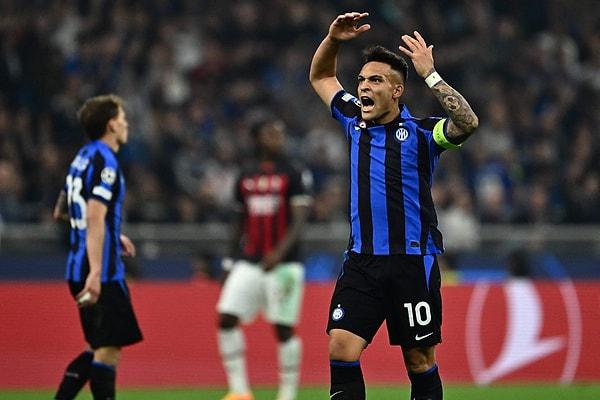 Inter, yarı final ilk maçında 2-0 yendiği Milan'ı rövanş mücadelesinde de 1-0 mağlup ederek adını finale yazdırdı.