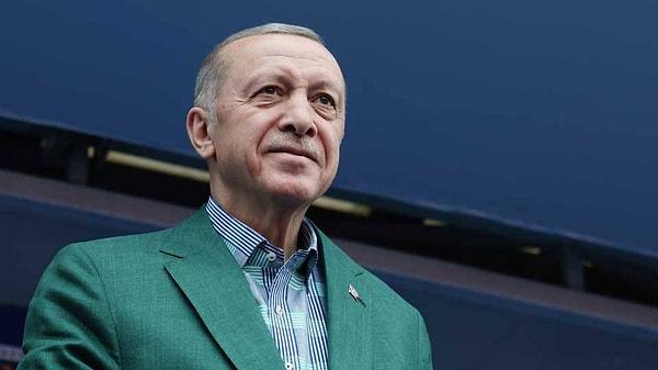 “Erdoğan'ın handikapı şu; sağda olan Sinan Oğan'a oy veren kitle, sağda olan Recep Tayyip Erdoğan'a oy vermedi.”