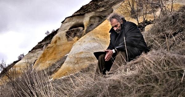 At the center of Winter Sleep is Aydın, played by Haluk Bilginer, a former actor turned hotel owner who leads a secluded life in Cappadocia.