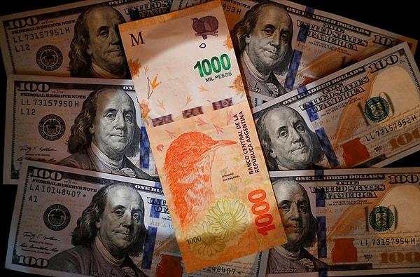 Peki halihazırda Arjantin ekonomisi kısmen dolarize olduğu halde resmi para birimini dolar olarak dönüştürmek neden bu kadar zor?