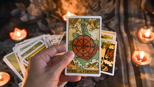 4. Как думаете, карты Таро способны предсказать будущее?
