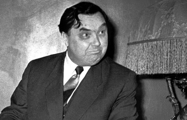 7. Кто изображен на фото?