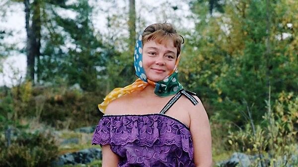 3. Как звали эту героиню картины «Любовь и голуби»?