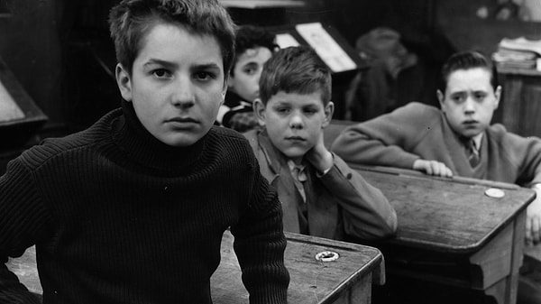 2. Les Quatre Cents Coups - 400 Darbe (1959) - IMDb: 8.1