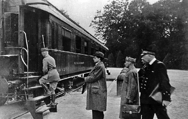 5. В каком году было заключено Второй компьенское перемирие?