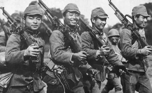 10. В каком году СССР объявил войну Японии?