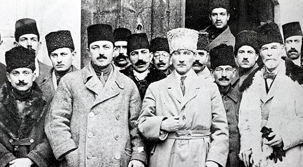 Anadolu ve Rumeli Müdafaa-i Hukuk Cemiyeti’nin 4 Eylül 1919 tarihinde Sivas’ta toplanan Genel Kongresi tarafından, mukaddes maksadı takip ve genel teşkilatı idare etmek için bir Heyet-i Temsiliye seçilmiş ve köylerden il merkezlerine kadar bütün millî teşkilatlar takviye edilmiş ve birleştirilmiştir.