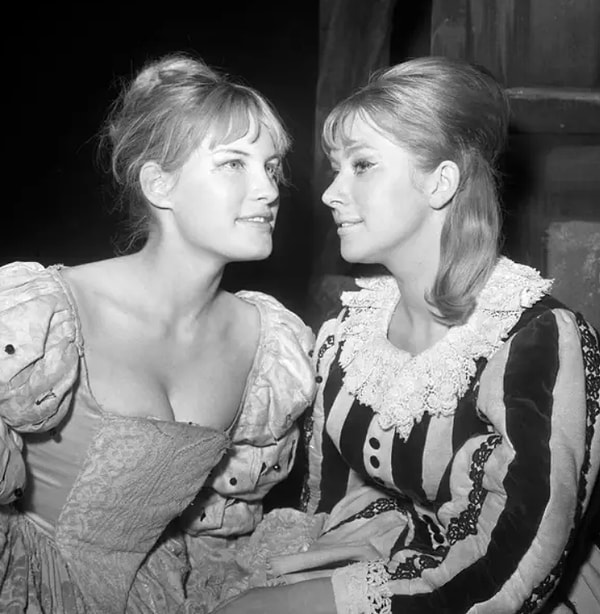 Хелен Миррен в 19: