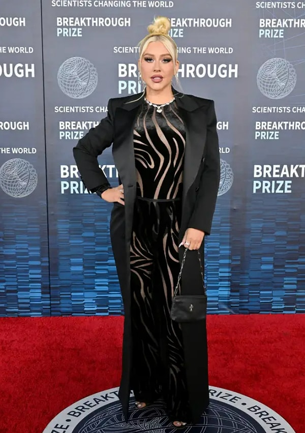 32. Кристина Агилера сейчас в 42: