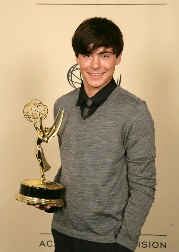 Зак Эфрон в 19: