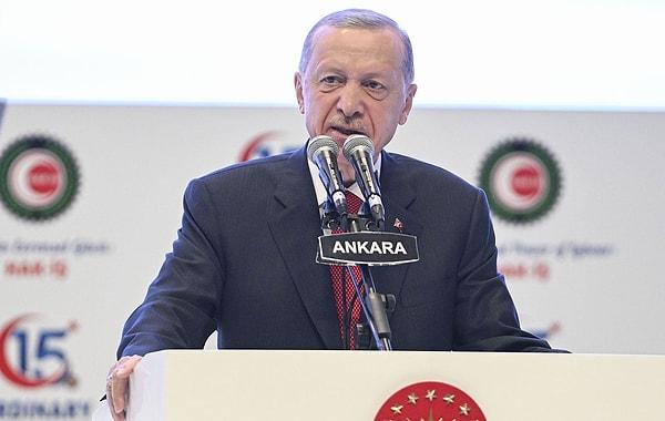 Cumhurbaşkanı Erdoğan, Millet İttifakı’nın adayı Kemal Kılıçdaroğlu’nun en düşük memur maaşının, asgari ücretin 2.5 katı olacağını açıklaması sonrasında, seçim vaadi olarak memur maaşlarının 22 bin lira olacağını açıklamıştı.