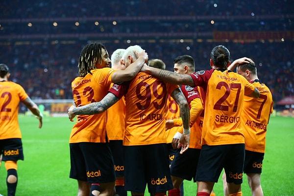 Ligin 36. haftasında Ankaragücü ile karşılaşacak Galatasaray, sahadan 3 puanla ayrılması durumunda Fenerbahçe karşılaşmasına şampiyon olarak çıkacak.