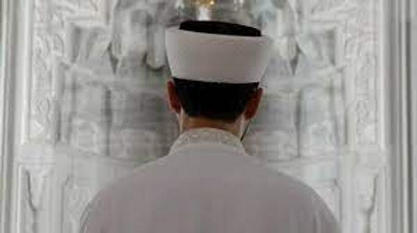 İstanbul Sultangazi’de Cebeci Camii imamı Murat Gündoğdu’nun Cuma namazı hutbesindeki sözleri tartışmalara neden oldu.