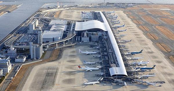 10. Kansai Uluslararası Havalimanı Terminali