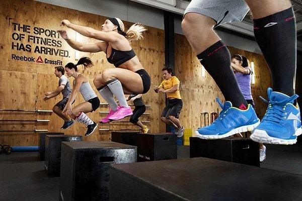 New York'ta Crunch adlı stüdyoda fitness danışmanı olan Carmine Ciliento box jumping yapmadığını ve öğrencilerine bunu yaptırırken çok dikkatli olduğunu söylüyor.