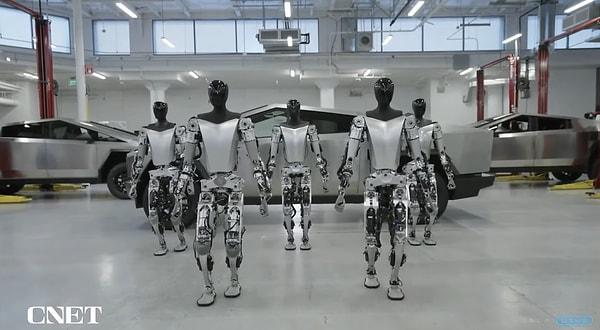 Geçtiğimiz aylarda ise Tesla, Optimus robotlarıyla ilgili bir video yayınlamıştı.