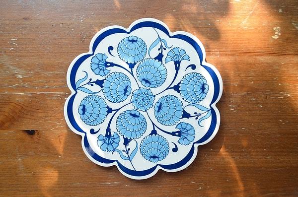 Turkish tile art is a testament to the rich artistic heritage of Turkey, showcasing the skill, craftsmanship, and cultural significance embedded in each mosaic. F
