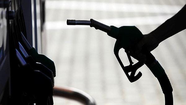 Benzine zam: Akaryakıt fiyatları yeniden yükselişte!