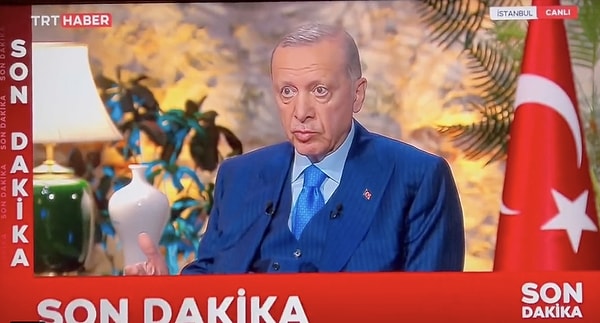 Cumhurbaşkanı Erdoğan, TRT'de gazetecilerin sorularını yanıtlayarak bazı önemli açıklamalar yaptı.