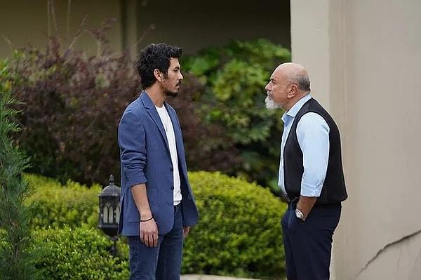 Tahir, Mehmet aracılığıyla adamla ilgili bilgiler öğrenmeye çalışır ve Mehmet'le birlikte hareket etmek zorunda kalırlar.