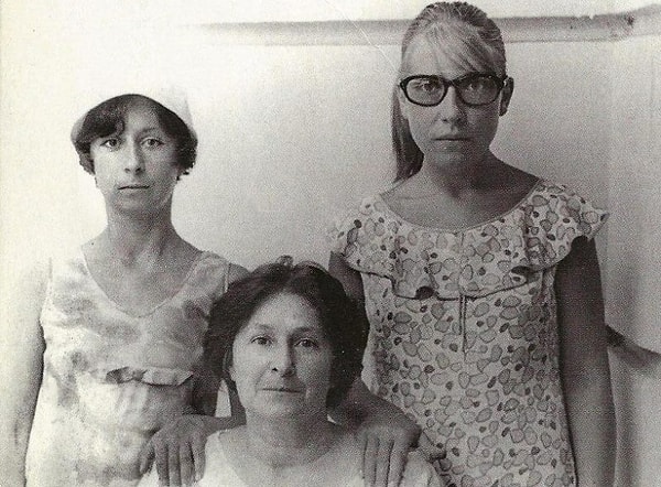 10. Лия Ахеджакова с мамой и Инной Чуриковой.