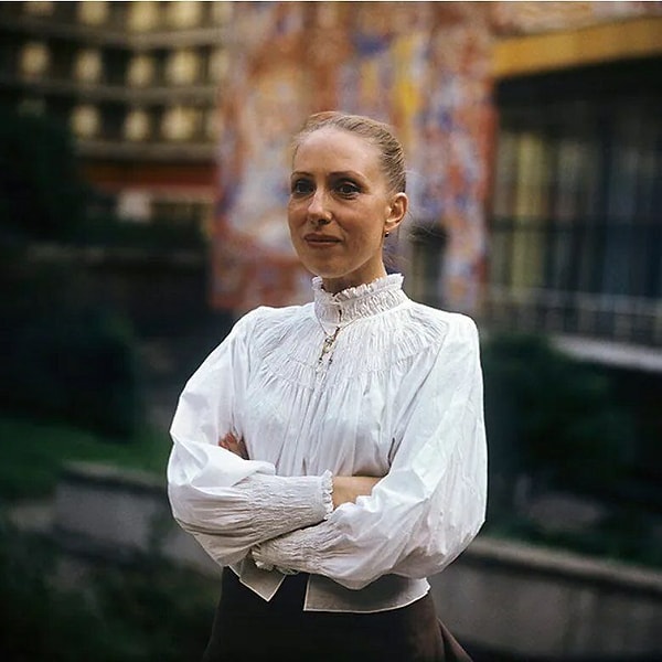 18. Инна Чурикова.