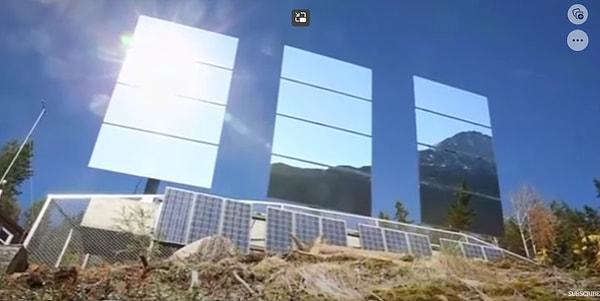 Bu güneş enerjili aynalar, kasabanın 450 metre yukarısına yerleştirilerek güneşin kasaba boyunca hareketini takip ediyor.