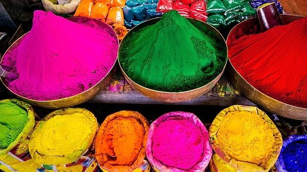 Holifest Renklerin Anlamı Nedir?
