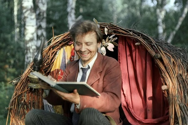 7. Как зовут актера?