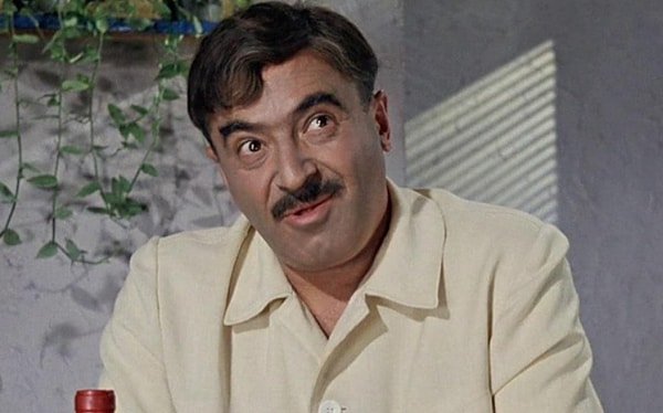 11. Как зовут актера?