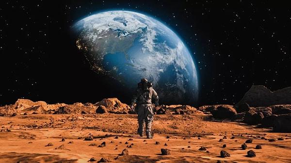 Yine de, gezegenin yüzeyinin altında sıvı halde su bulunma ihtimali var ve bu nedenle bilim insanları, Mars'ta hala yaşam varsa, bunun gezegenin dış katmanlarının altında da olacağını düşünüyor.