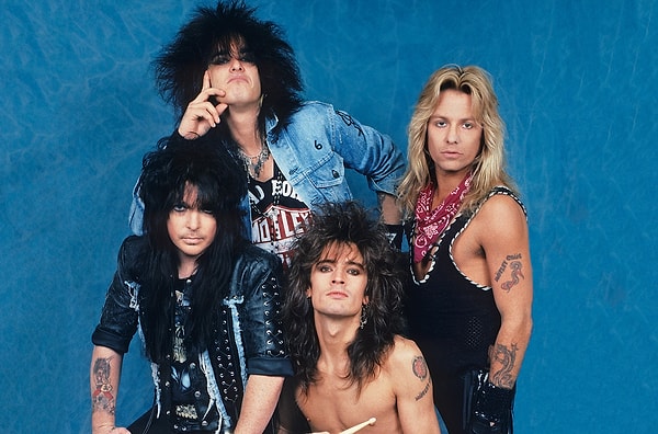 Mötley Crüe'nun davulcusunun gerçek ismi nedir?