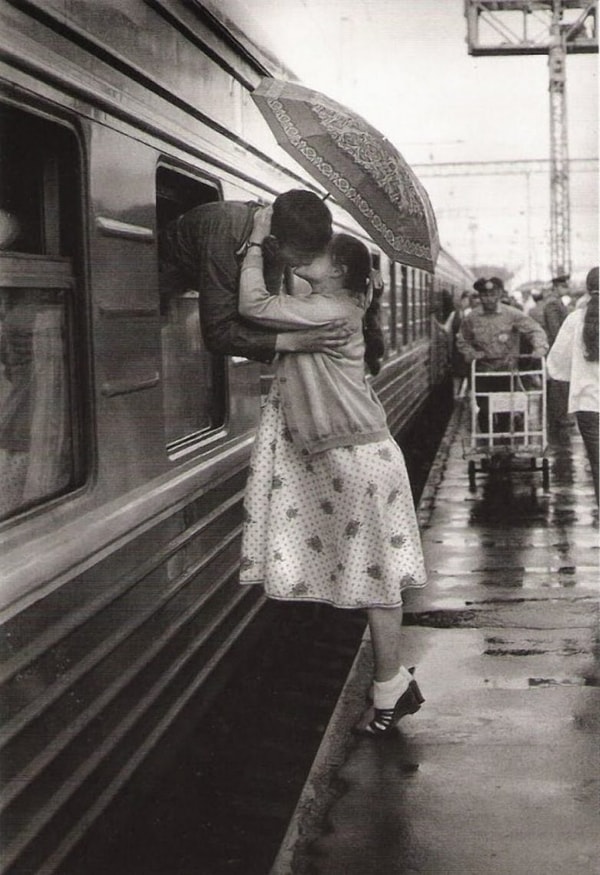 3. Прощание у перрона (1983 год).