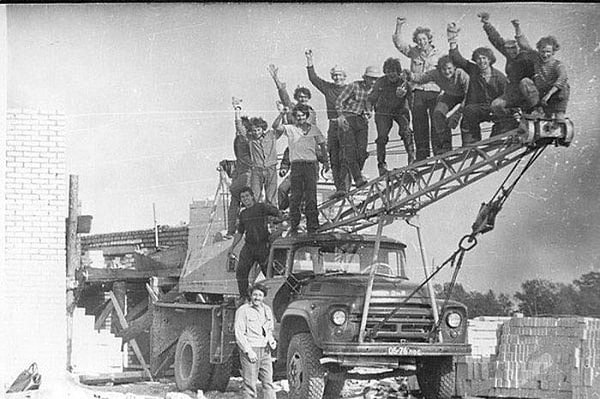 5. Комсомольская стройка.