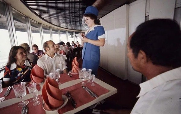 12. Знаменитый советский ресторан при «Интуристе».